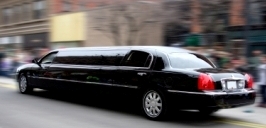 Photo of lincoln stretch limo